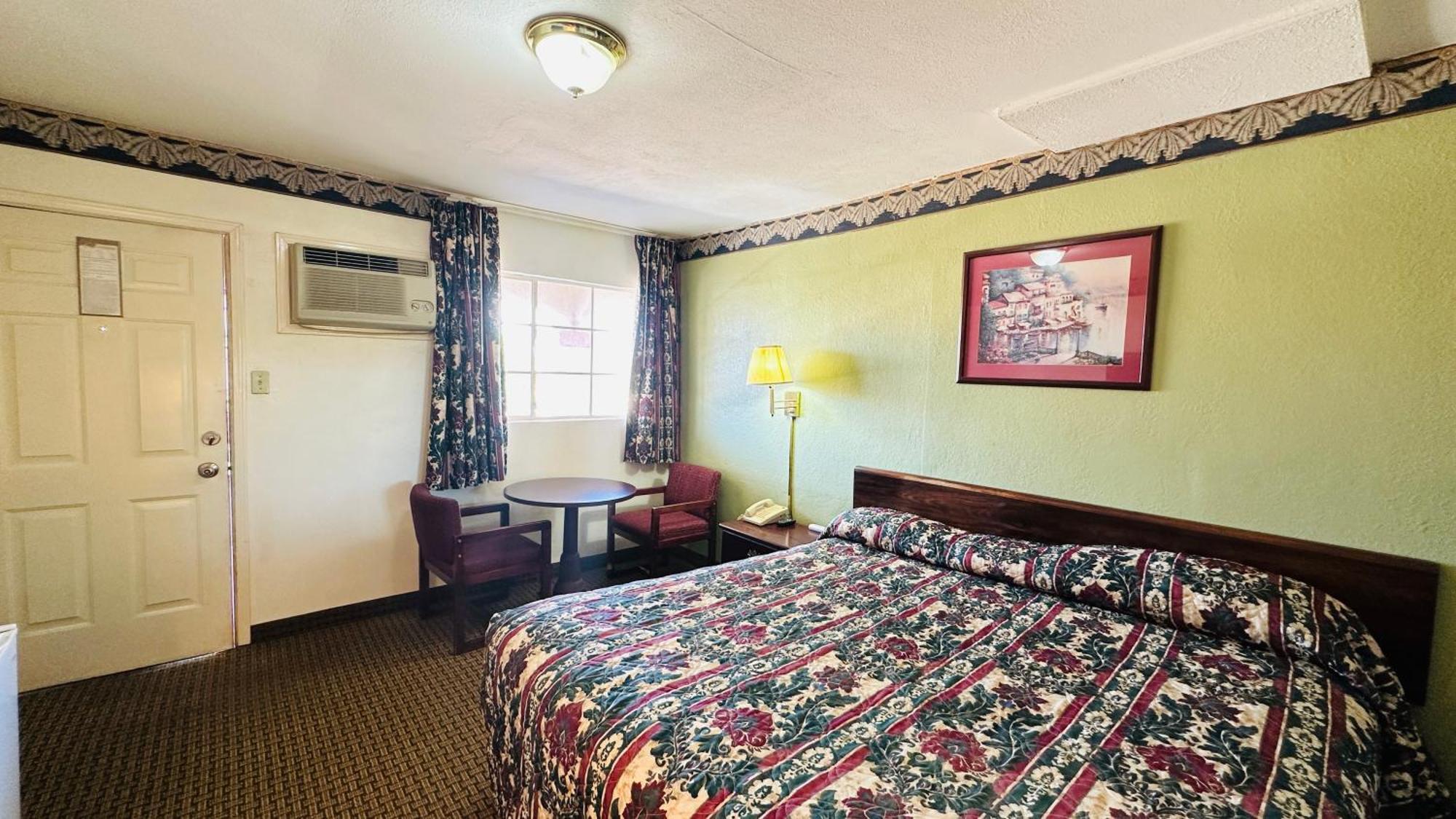 Budget Inn バン・ホーン エクステリア 写真